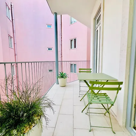 Dl アパート *